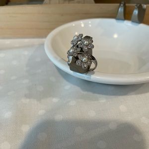 Floral Pearl Ring